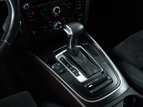 Audi Q5, I (8R) Рестайлинг фото №15