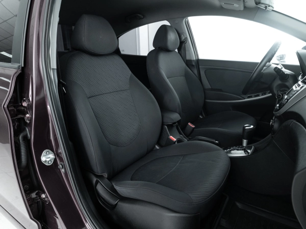 Hyundai Solaris, I фото №11