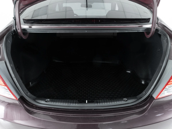 Hyundai Solaris, I фото №7