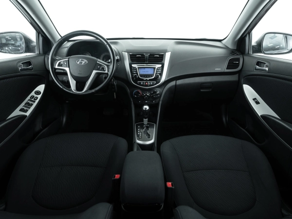 Hyundai Solaris, I фото №8