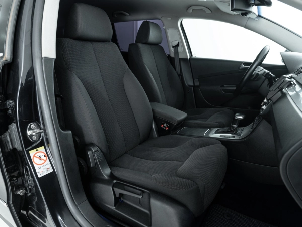 Volkswagen Passat, B6 фото №11