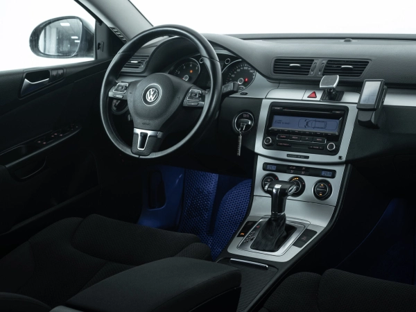 Volkswagen Passat, B6 фото №17