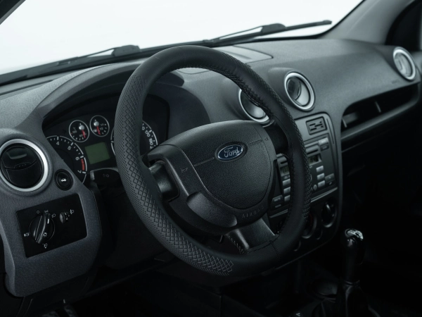 Ford Fusion, I Рестайлинг фото №11