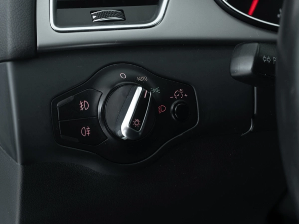 Audi A4, IV (B8) Рестайлинг фото №12