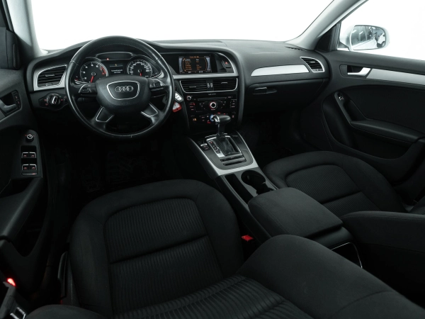 Audi A4, IV (B8) Рестайлинг фото №9
