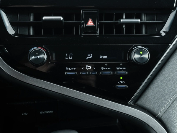 Toyota Camry, VIII (XV70) Рестайлинг фото №17