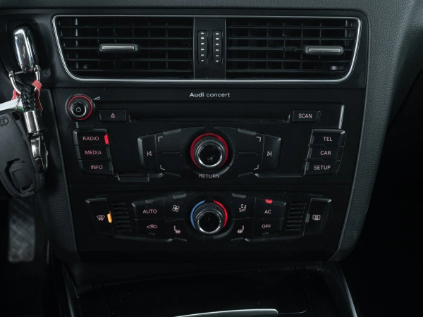 Audi Q5, I (8R) фото №16