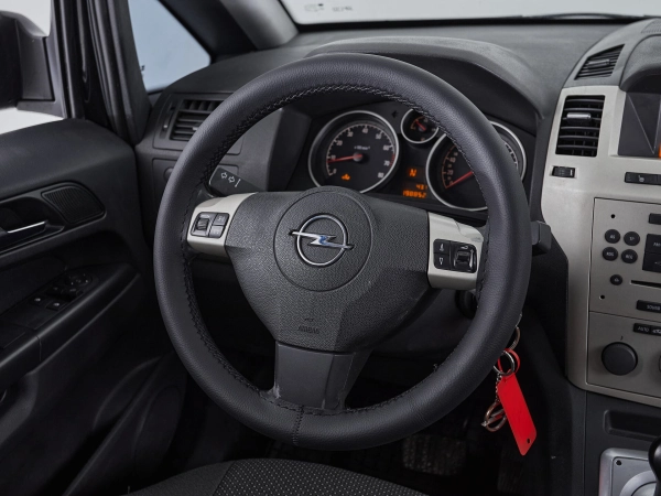 Opel Zafira, B Рестайлинг фото №15