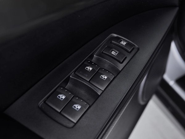 SsangYong Kyron, I Рестайлинг фото №10
