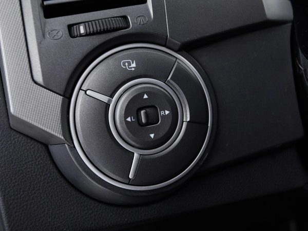 SsangYong Kyron, I Рестайлинг фото №17