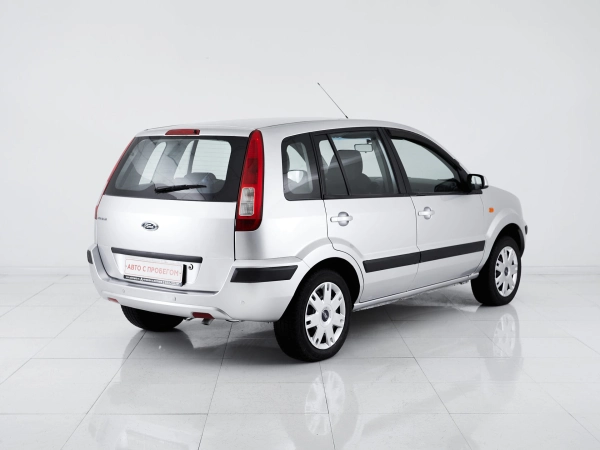 Ford Fusion, I Рестайлинг фото №4