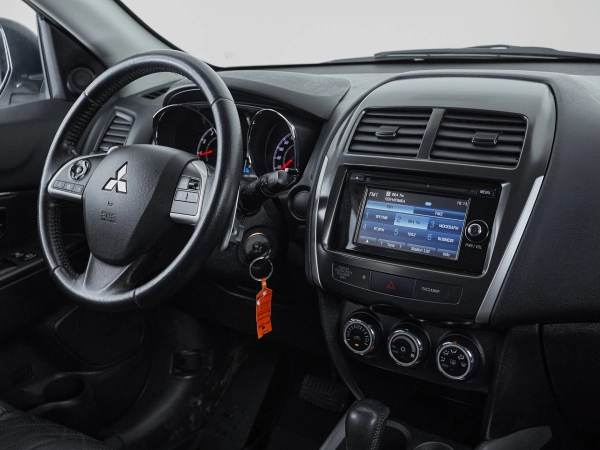 Mitsubishi ASX, I Рестайлинг фото №12