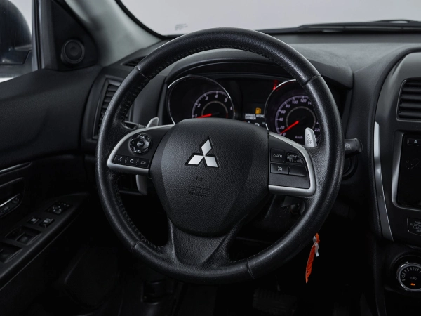 Mitsubishi ASX, I Рестайлинг фото №15