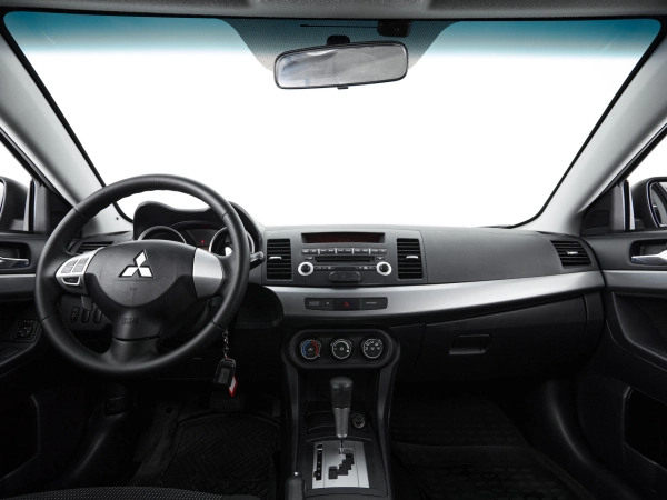 Mitsubishi Lancer, X фото №8