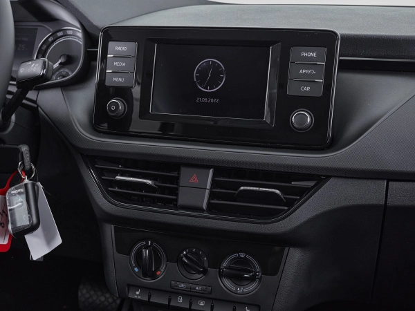 Skoda Rapid, II фото №12