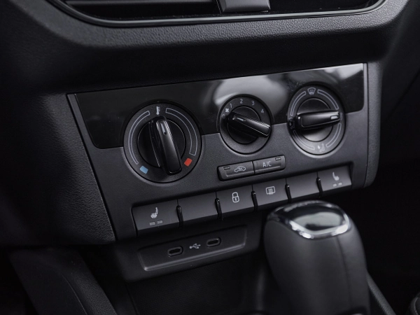 Skoda Rapid, II фото №13