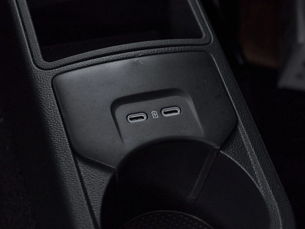 Skoda Rapid, II фото №14