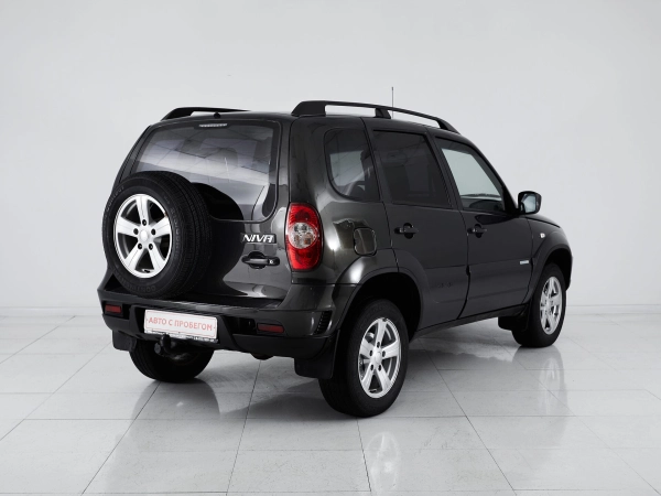 Chevrolet Niva, I Рестайлинг фото №5