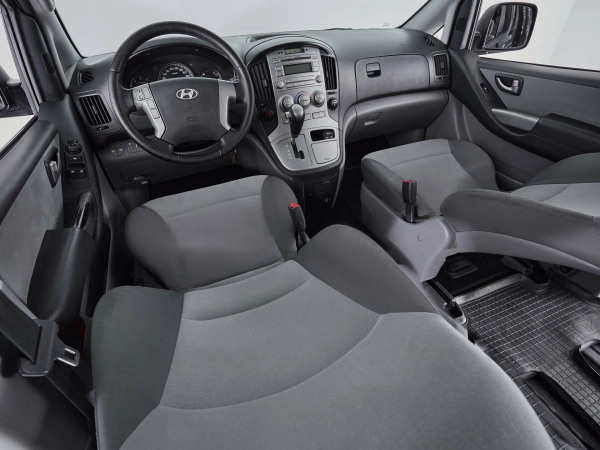 Hyundai H-1, II фото №9