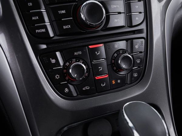 Opel Astra, J Рестайлинг фото №13