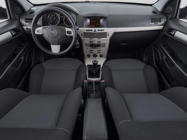 Opel Astra, H Рестайлинг фото №7