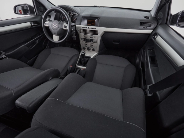 Opel Astra, H Рестайлинг фото №8