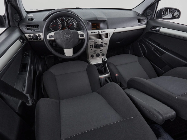 Opel Astra, H Рестайлинг фото №9