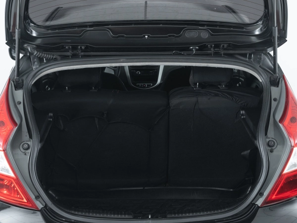 Hyundai Solaris, I фото №7