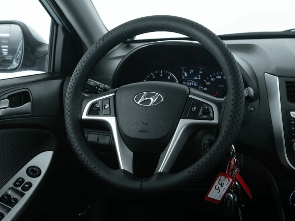 Hyundai Solaris, I фото №14