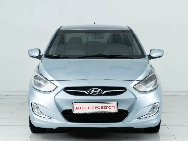 Hyundai Solaris, I фото №2