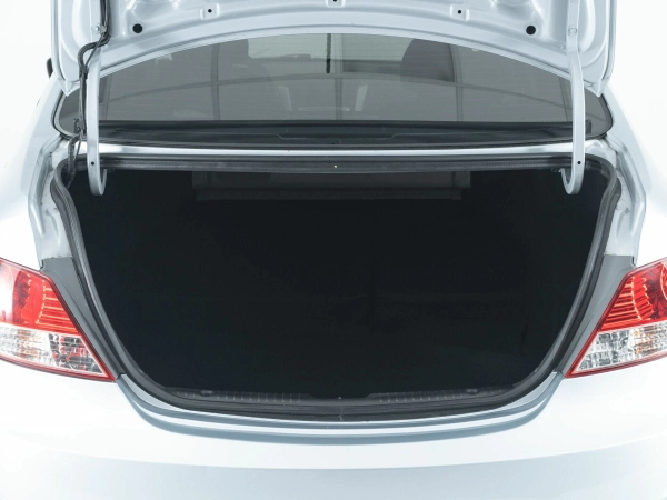 Hyundai Solaris, I фото №7