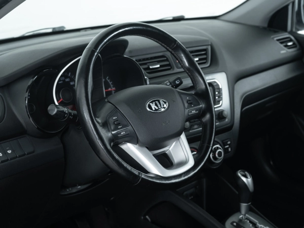 Kia Rio, III фото №13