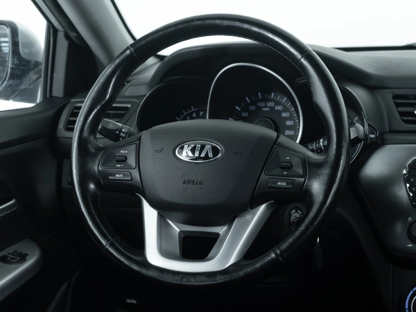 Kia Rio, III фото №17
