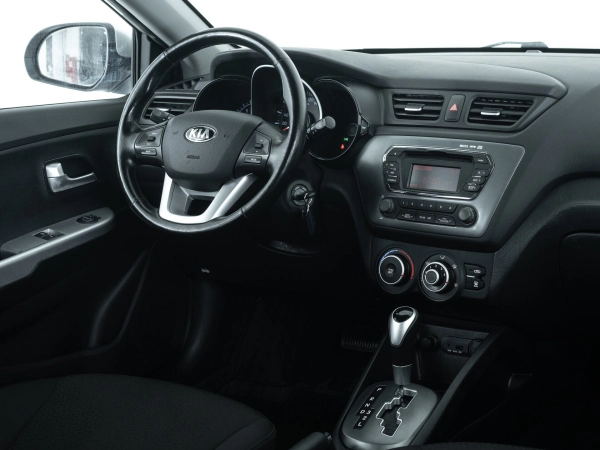 Kia Rio, III фото №18