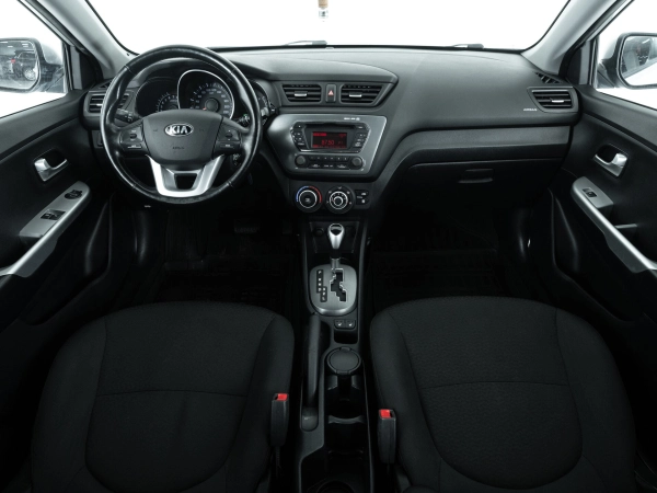 Kia Rio, III фото №8