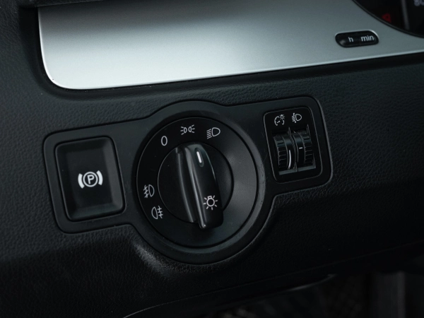 Volkswagen Passat, B6 фото №13