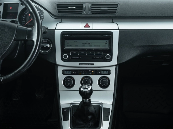 Volkswagen Passat, B6 фото №17