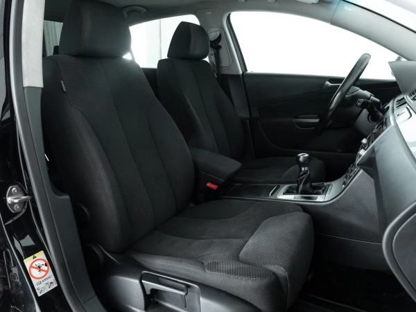 Volkswagen Passat, B6 фото №19