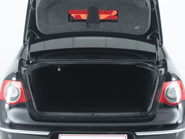 Volkswagen Passat, B6 фото №7