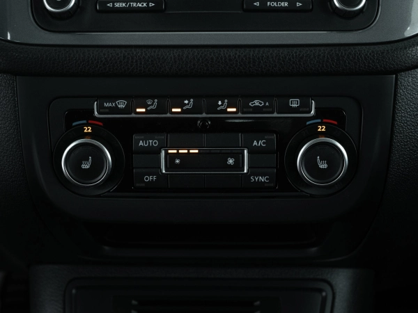 Volkswagen Tiguan, I Рестайлинг фото №15