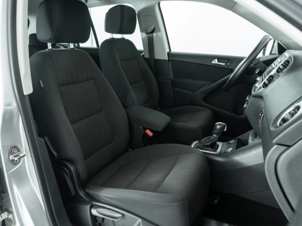 Volkswagen Tiguan, I Рестайлинг фото №18
