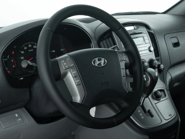 Hyundai Grand Starex, I фото №14