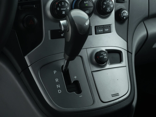Hyundai Grand Starex, I фото №15