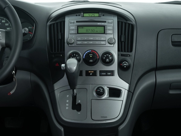Hyundai Grand Starex, I фото №17