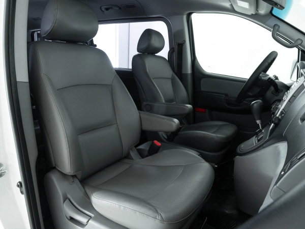 Hyundai Grand Starex, I фото №20