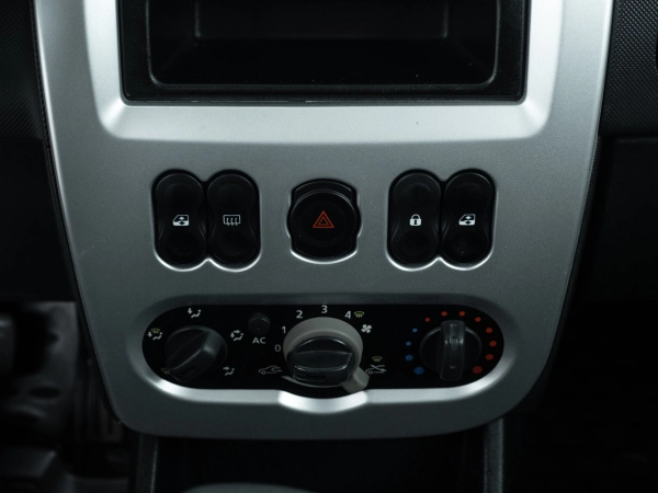 Renault Sandero, I фото №12