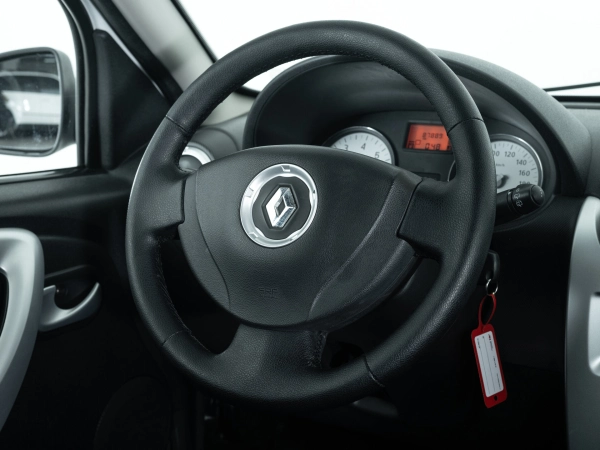 Renault Sandero, I фото №13