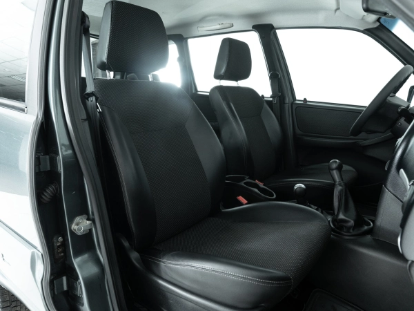 Chevrolet Niva, I Рестайлинг фото №17