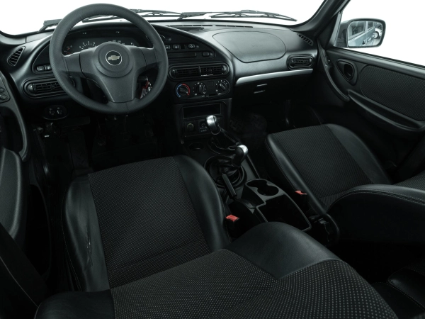 Chevrolet Niva, I Рестайлинг фото №9