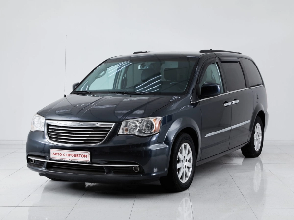 Chrysler Town & Country, V Рестайлинг фото №1